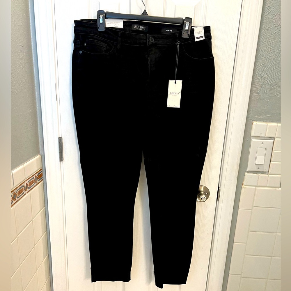 Judy Blue black slim fit